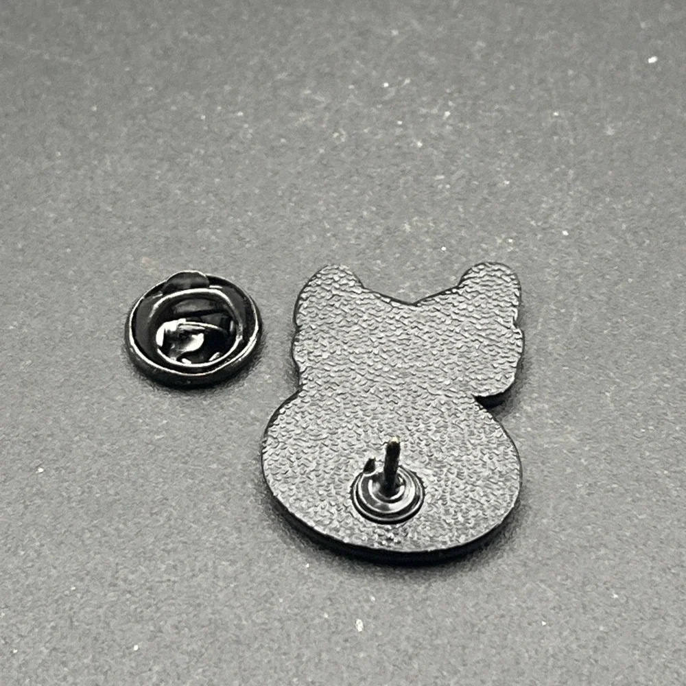 Skull & Crossbones Glitter Lapel Hat Pin‎